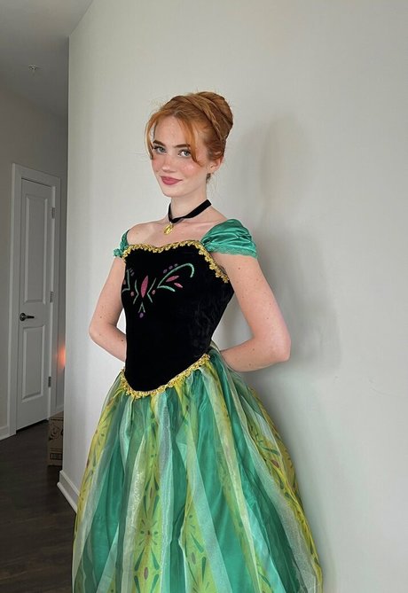 Kennedy Walsh star free img