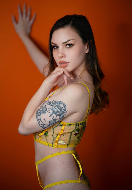 gwenhoney exclusive actress images