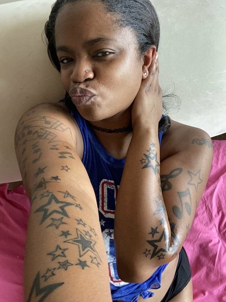 yummybrownfox star porn photos