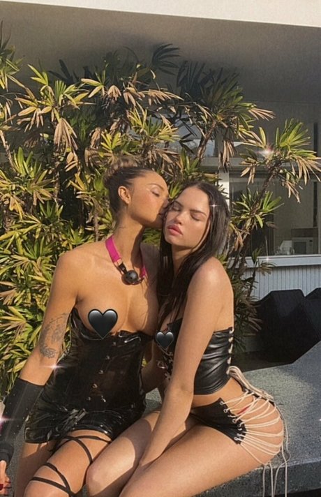 alexjanai exclusive model image