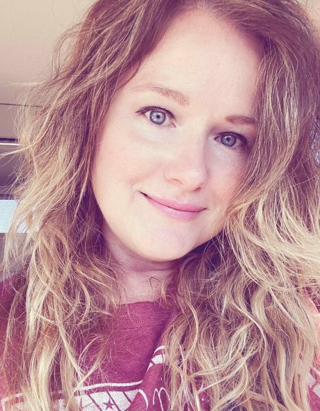 ellierenee hot pornstar pic