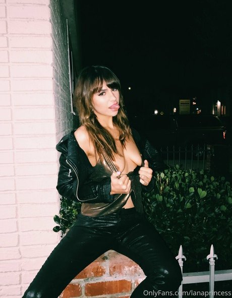 avianaviolet nude pornstar images