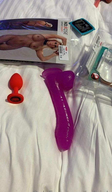 ladyink nice model picture