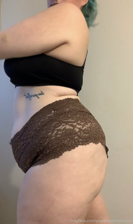 yourbbygirlselmoon model nude pics