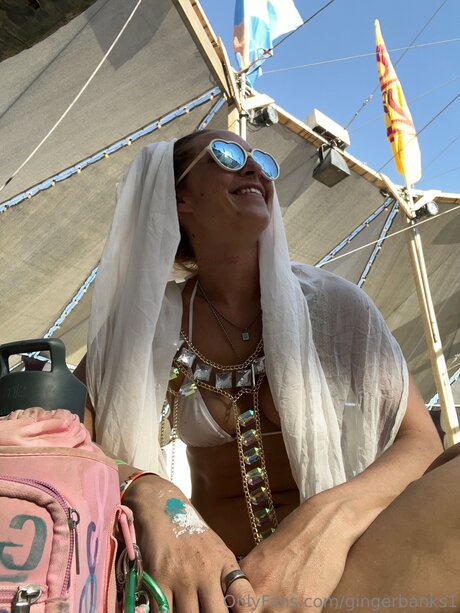 Gingerbanks1 naked model photos