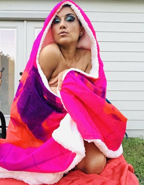 nakedintelligenceraw best model img