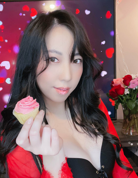 yooniefree pretty pornstar gallery