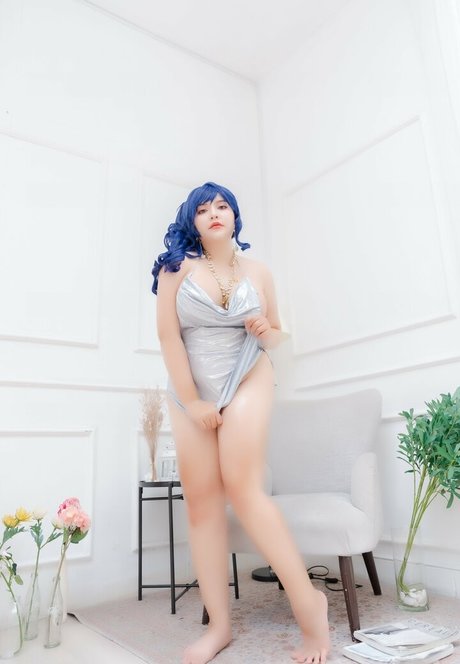 whore wife onlyfans top image