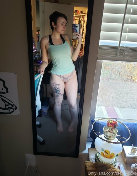 blonde nude onlyfans top pic