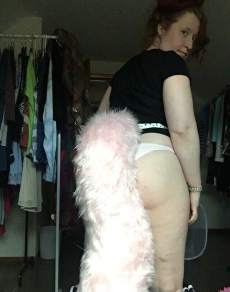 Inabluedr3am nudes model pics