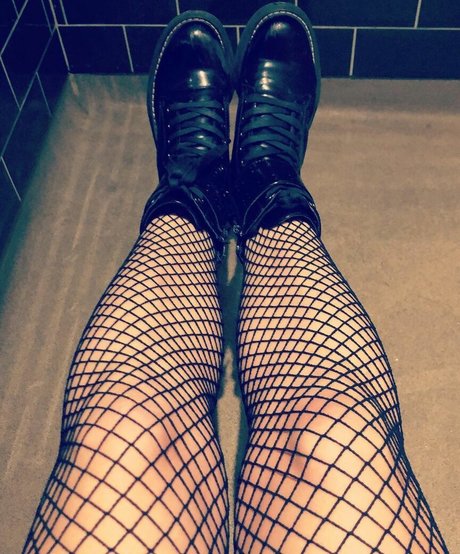 Lucrezia Millarini erotic star images