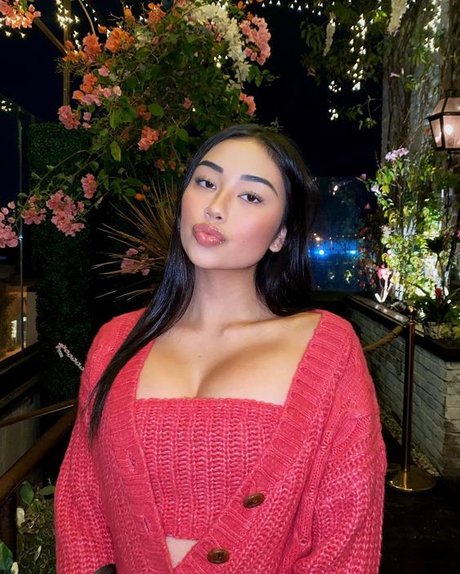 Ellerie Marie erotic star photos