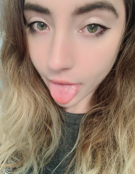 neoma moon porn star photos