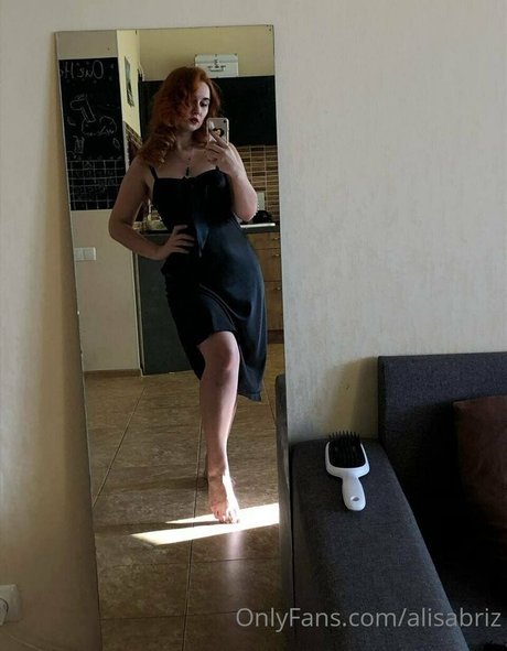 alisabriz star naked pic