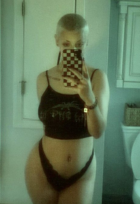 Kirstin Anderson beautiful star pictures