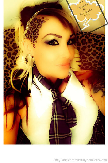 sinssexytattoosntitties porn star img