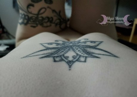 myaisthemoon xxx star photos