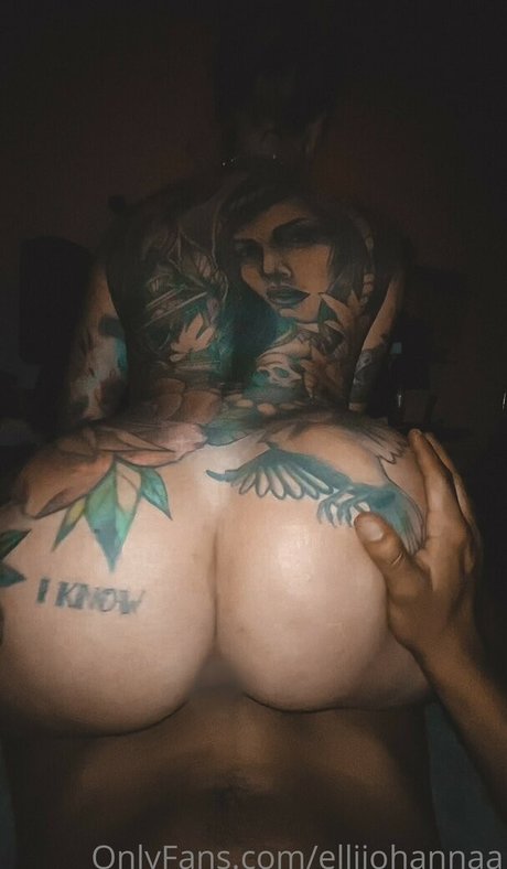 18 year old onlyfans hot sexy pic