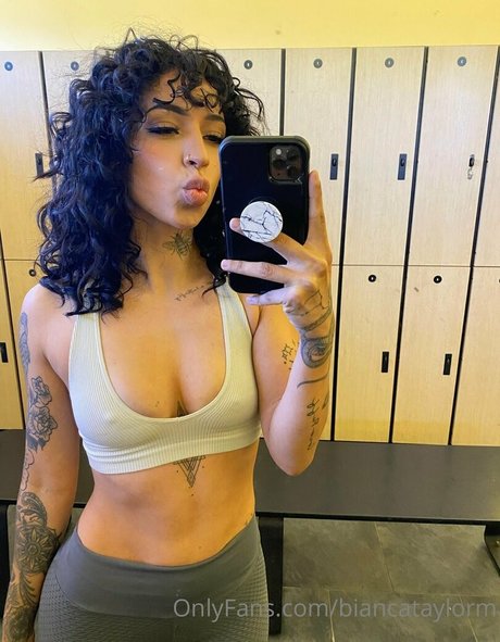 biancataylorm star nude gallery