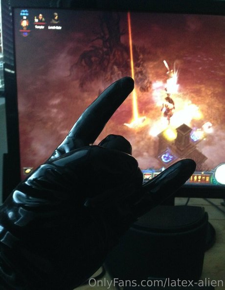 latex alien naked model photos