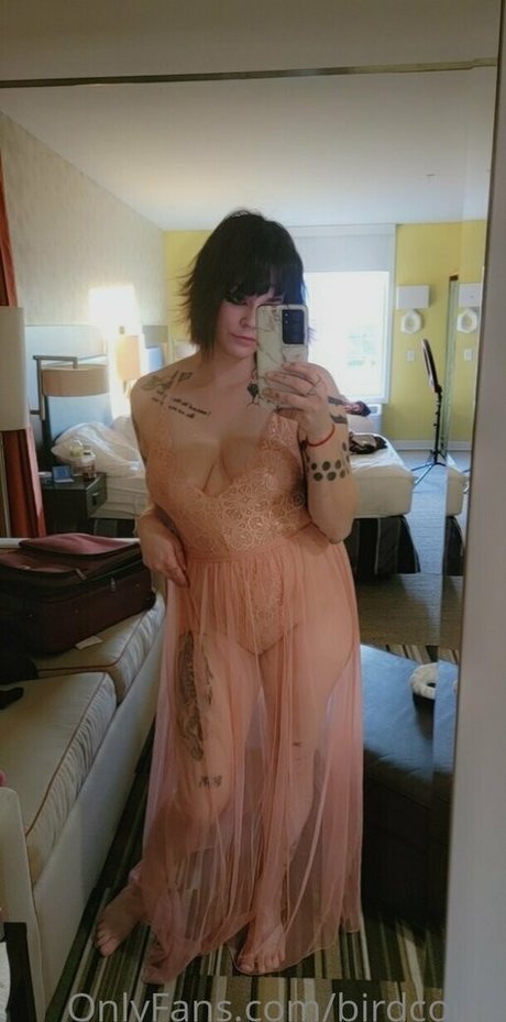 Birdcoup porn model img