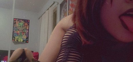 lilbbysky nude model pics