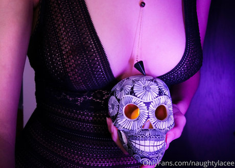 naughtylacee free actress pic