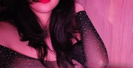 naughtylacee nude pornstar photo