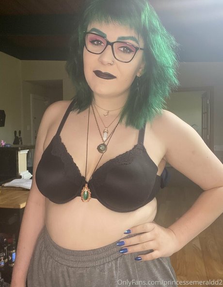 princessemeraldd2 free pornstar picture