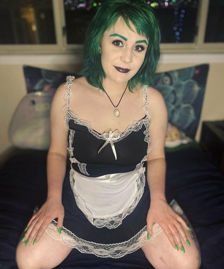 princessemeraldd2 sexy actress pic