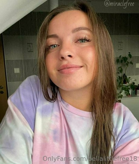 bellalittlefree18 erotic star images