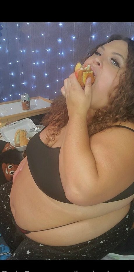 giantess onlyfans pretty image