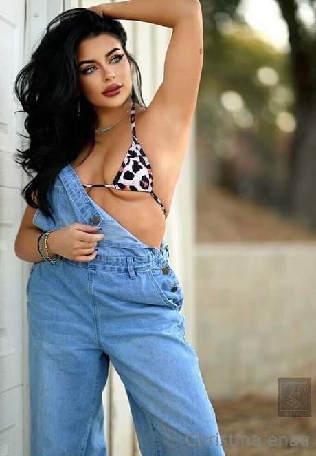 christinaenaa model xxx photos