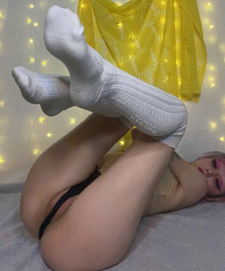 honeyxpixie model nudes galleries