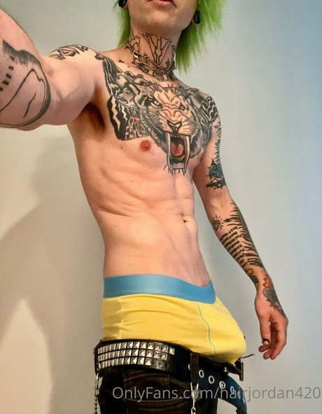 hairjordan420 hot model photo