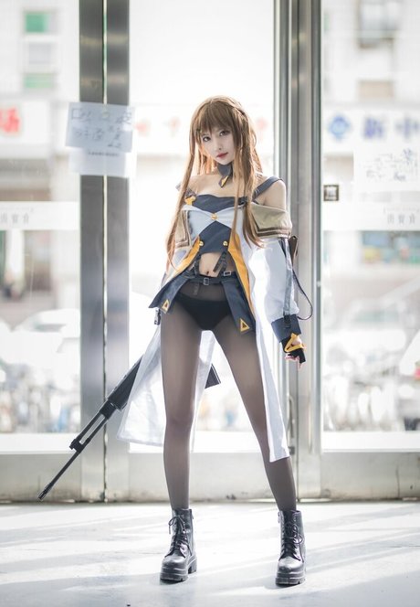 Shika daily pornographic model gallery