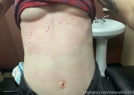 18 year old onlyfans pretty pic