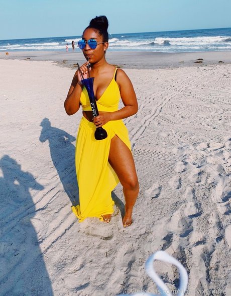 violetvixennfree star pretty photos