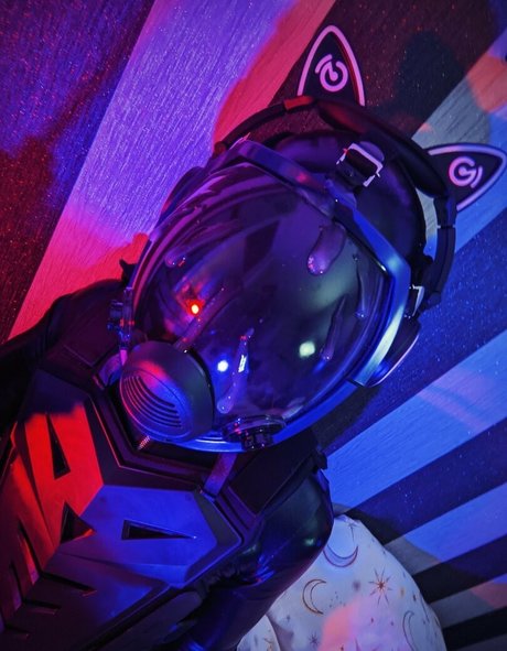 fayelockwood erotic model photo