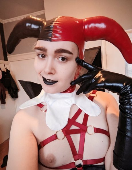 fayelockwood nude star pics