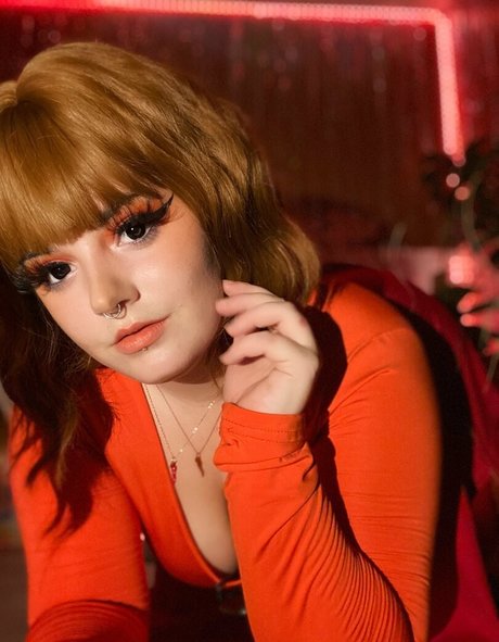 naked asian onlyfans exclusive photos