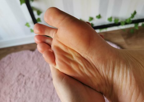 frenchmoon69 model pretty image