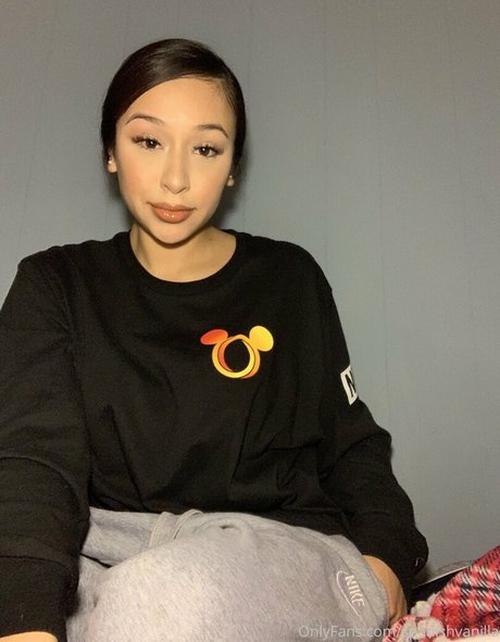 spanishvanilla model pretty photos