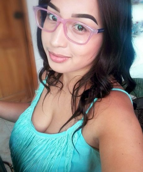 Karen Pinargote Torres model hd gallery