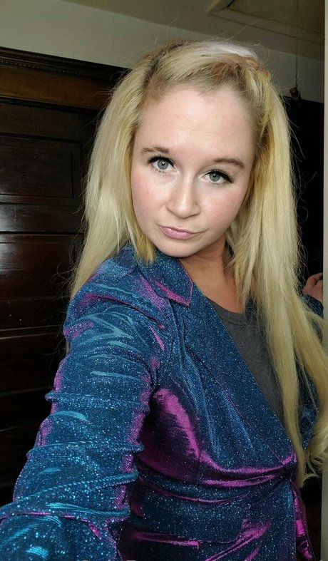 alexann4 erotic star pictures