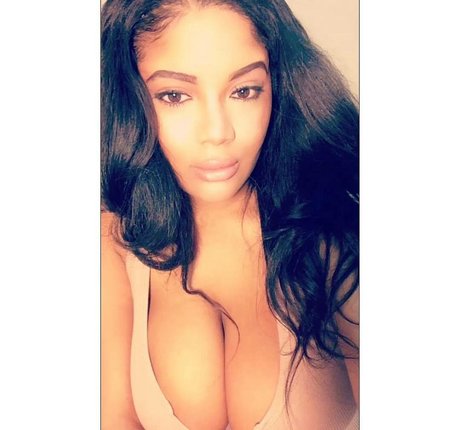 asian top onlyfans pretty images