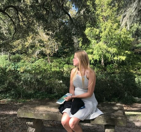 lovelyrae001 sexy star images