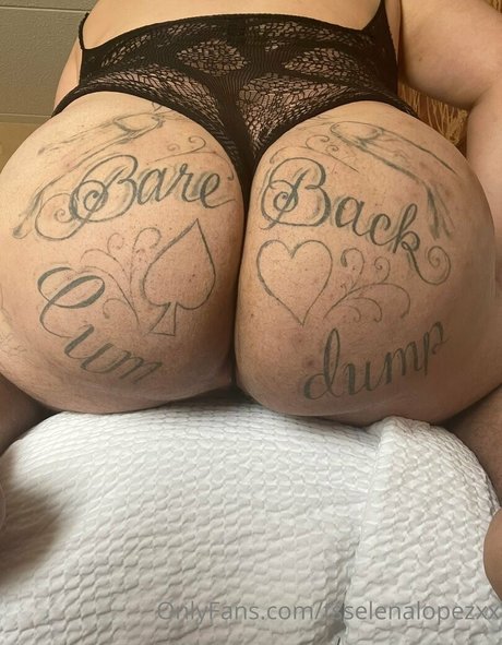 tsselenalopezxx model naked img