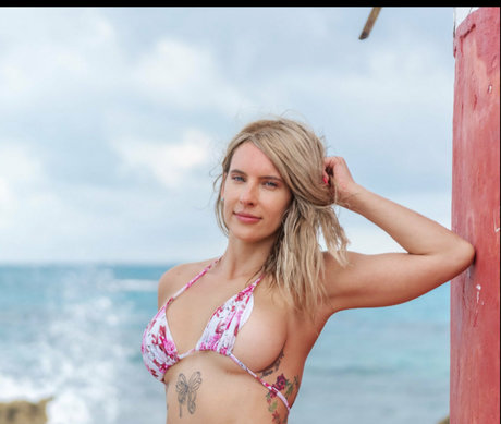 summerh nude model pics