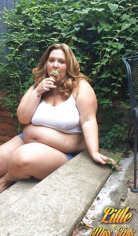 Corissa Enneking star pictures